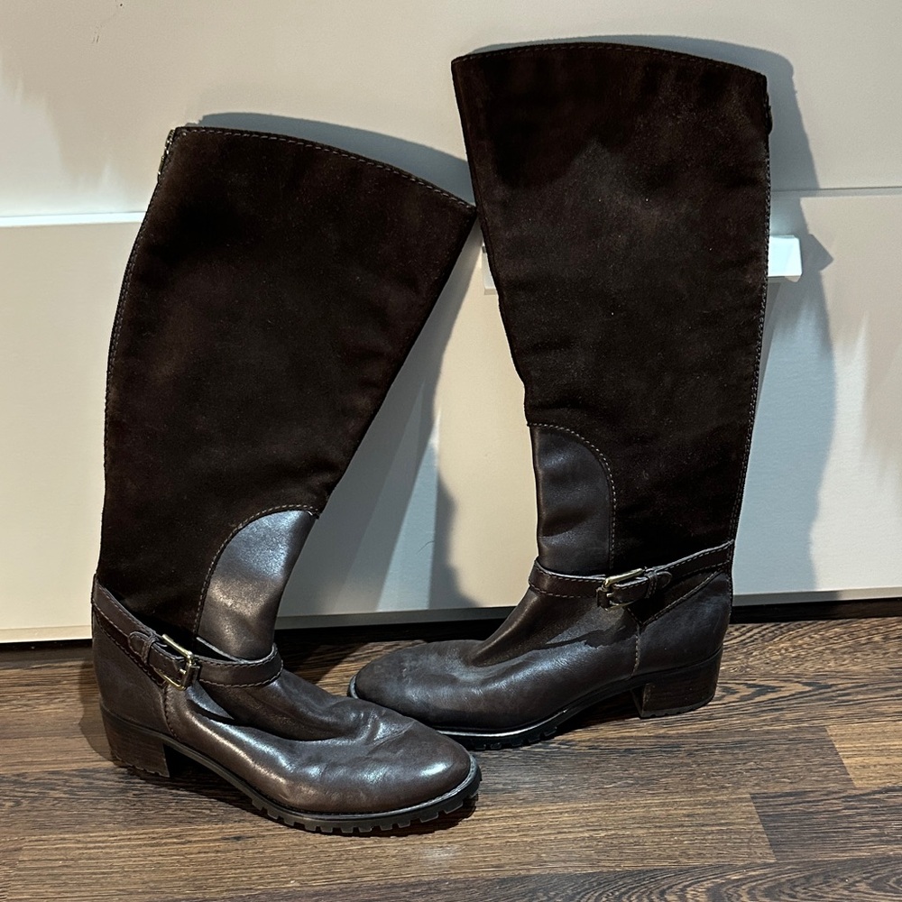 Elegant Brown Knee-High Women's Boots (8.5)